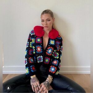 Alice + Olivia Anderson Cropped Cardigan Faux Fur Collar‎ Crochet Sz XS Granny